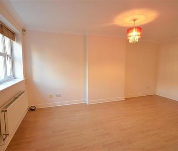 2 Bedroom Apartment To Let - Photo 2