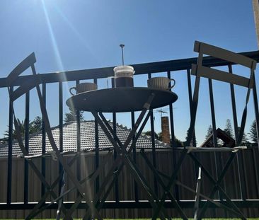 Henley Beach - Photo 4