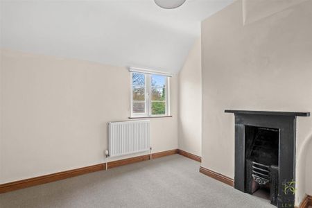 2 bedroom semi-detached house to rent - Photo 2