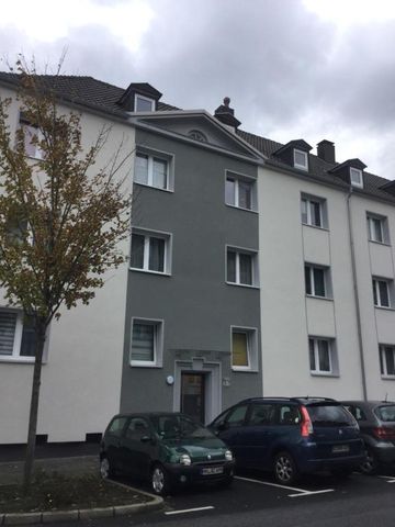 So schön: renovierte 3 Zimmer mit schönem Sonnenbalkon - Photo 2