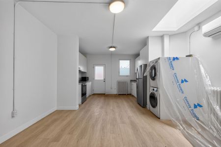 For Lease - 922 Queen Street Unit# 2, Toronto, Ontario - Photo 3