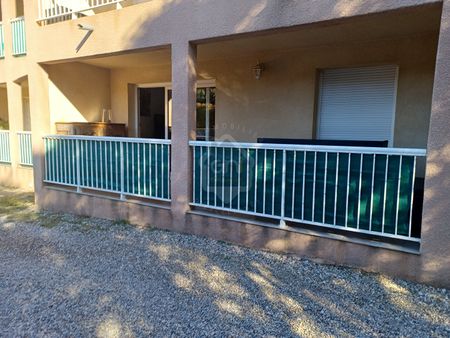 appartement T2 à VILLENEUVE LES AVIGNON, - Photo 3