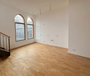 Erstbezug-Hochwertige drei Zimmerwohnung mit Dachterrasse im histor... - Photo 1