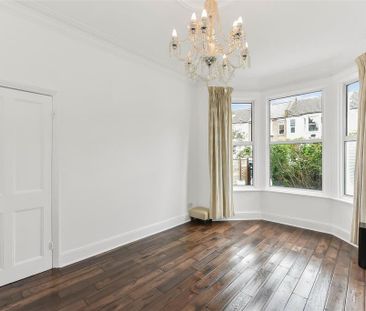 3 bedroom end of terrace house to rent - Photo 4