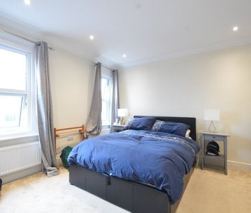 Elmgrove Road, Weybridge, KT13 - Photo 2