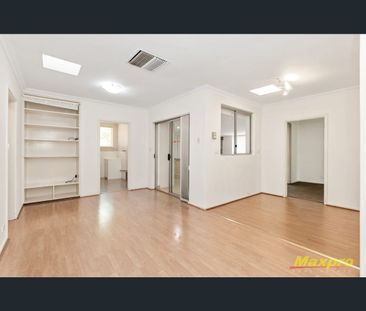 5 Kingfisher Loop, Willetton, WA 6155 - Photo 1