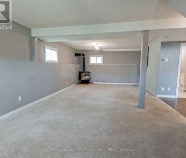 42 ROYAL BEECH DRIVE - Photo 4