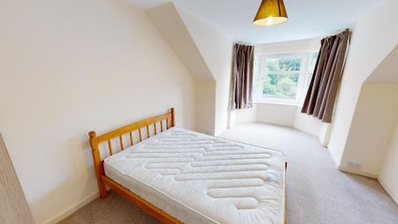 4 bedroom detached house to rent - Photo 3