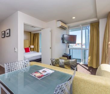 City Views from Both Balconies - Stylish One-Bedroom Apartment - Photo 4