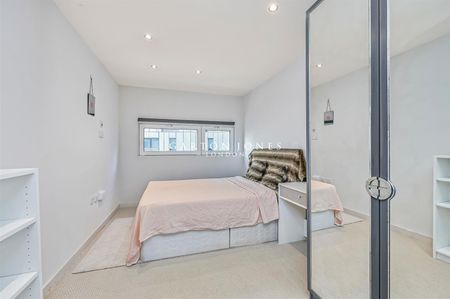 Woods House, Grosvenor Waterside, 7 Gatliff Road, London, SW1W - Photo 4