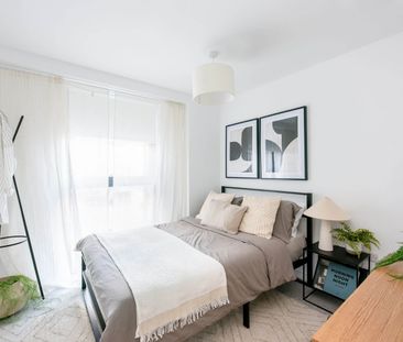 1 Bed Flat, Berkley Square, M5 - Photo 2