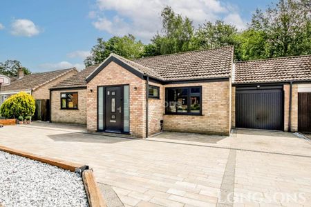 4 bedroom detached bungalow to rent - Photo 5