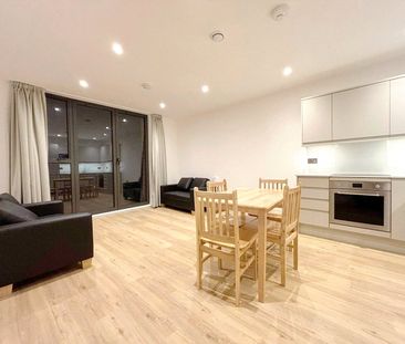 Farnborough Road, Farnborough, Surrey, GU14 - Photo 1