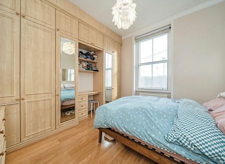 Elgin Avenue - Photo 4