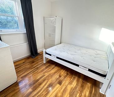 Room in a Shared Flat, Flaxman Rd, SE5 - Photo 4