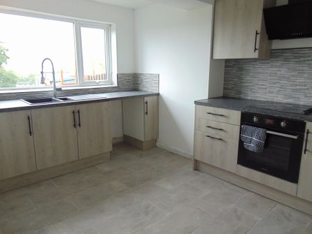 Glen Way, Brierfield - Photo 5