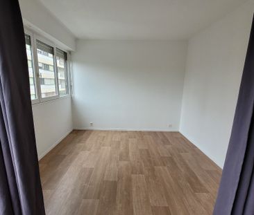 Location Appartement 2 pièces 43m² LENS 62300 - Photo 3