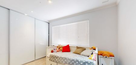 COSY PROPERTY with EASY ACCESS to all AMENITIES! Rossmoyne Senior High School Zone! - Photo 5