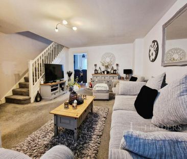 3 bedroom semi-detached house to rent - Photo 5