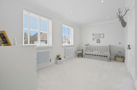 6 bedroom detached house to rent - Photo 3