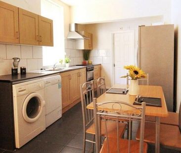 1 bedroom in a house share to rent - Photo 6
