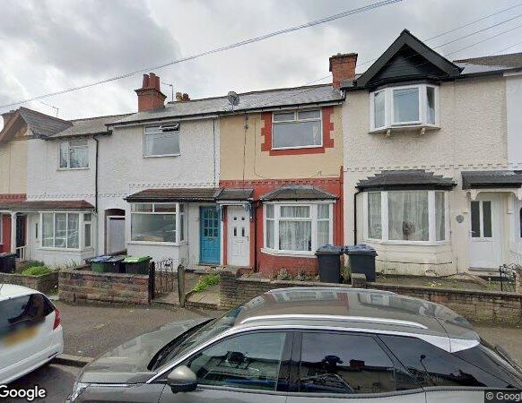 6 Bed Terraced House, Dunsford Road, B66 - Photo 1