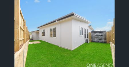 Modern 3 bedroom villa in Ascot Park - Photo 5