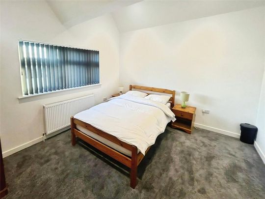 1 bedroom in a house share to rent - Photo 1