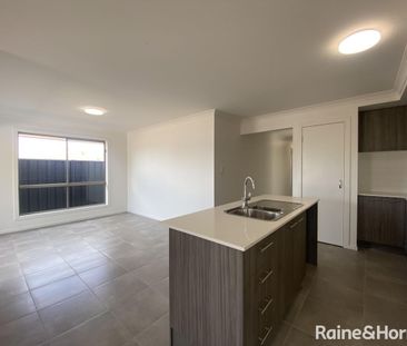 12 Sandalwood Road, Davoren Park, SA 5113 - Photo 6