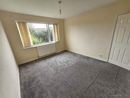 2 bedroom property to rent in Heckmondwike - Photo 3