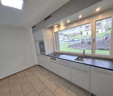 Moderne 3.5-Zimmer-Wohnung mit Balkon in Grellingen - Photo 3