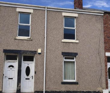 3 bedroom flat to rent - Photo 3