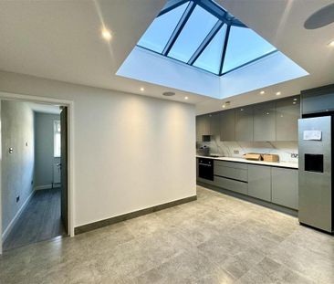 House share to rent - Photo 3