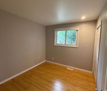 For Lease - 140 Brant Avenue, Guelph, Ontario - Photo 3