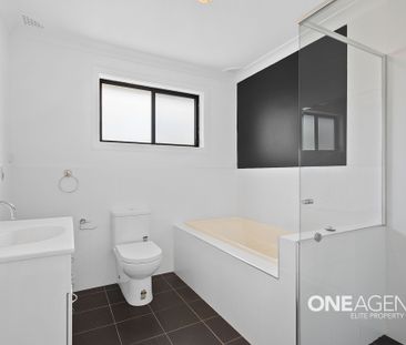 COMFORTABLE FAMILY LIVING IN THE HEART OF BARRACK HEIGHTS - Photo 4