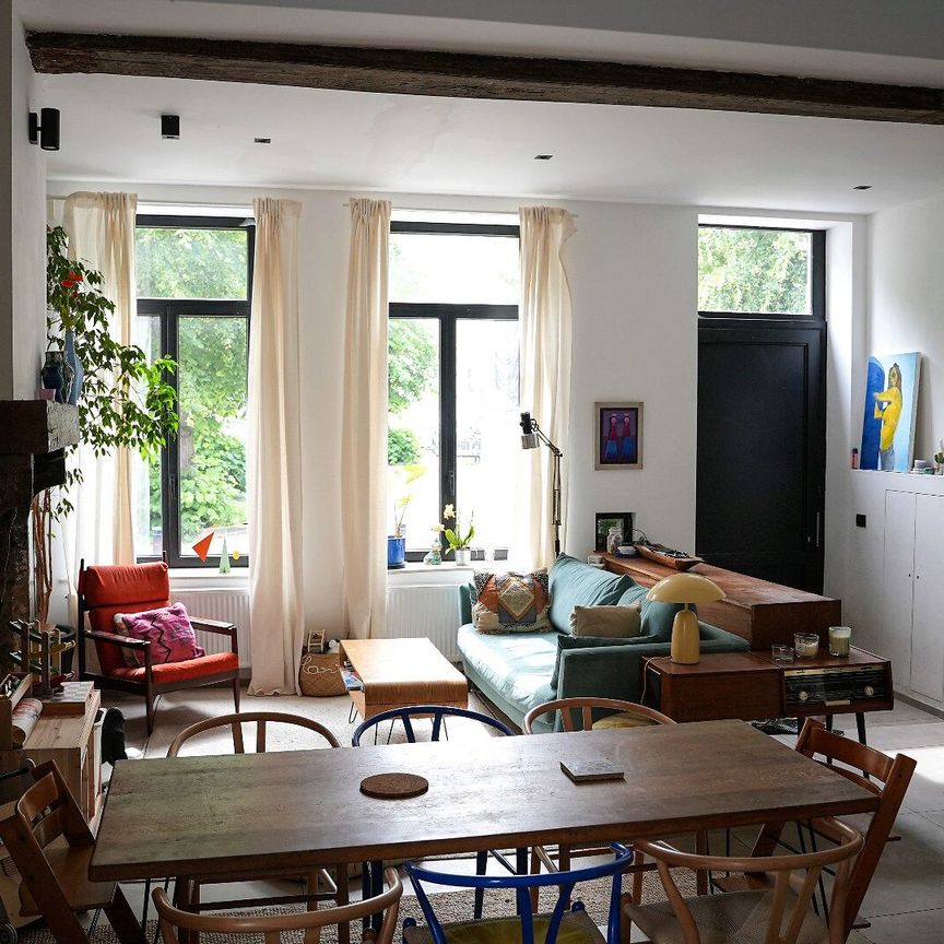 Exclusief gerenoveerd appartement met afzonderlijke studio/praktijkruimte op het Prinsenhofplein - Photo 1