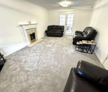 Isis Grove, Willenhall, WV13 - Photo 4