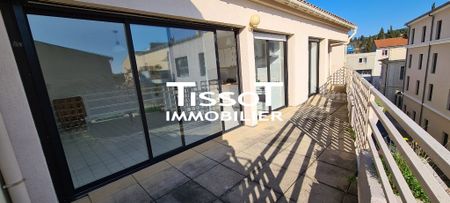 Location Appartement 3 pièces 61m² NIMES 30000 - Photo 4