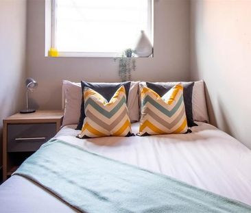 1 bedroom in a house share to rent - Photo 1