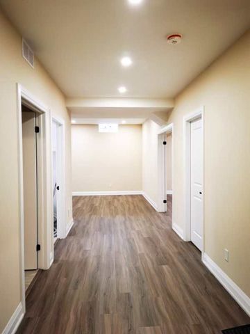 For Lease - 111 Mitchell Place, Newmarket, Ontario - Photo 3