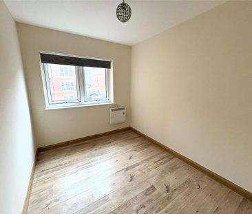 2 bedroom parking to rent - Photo 4