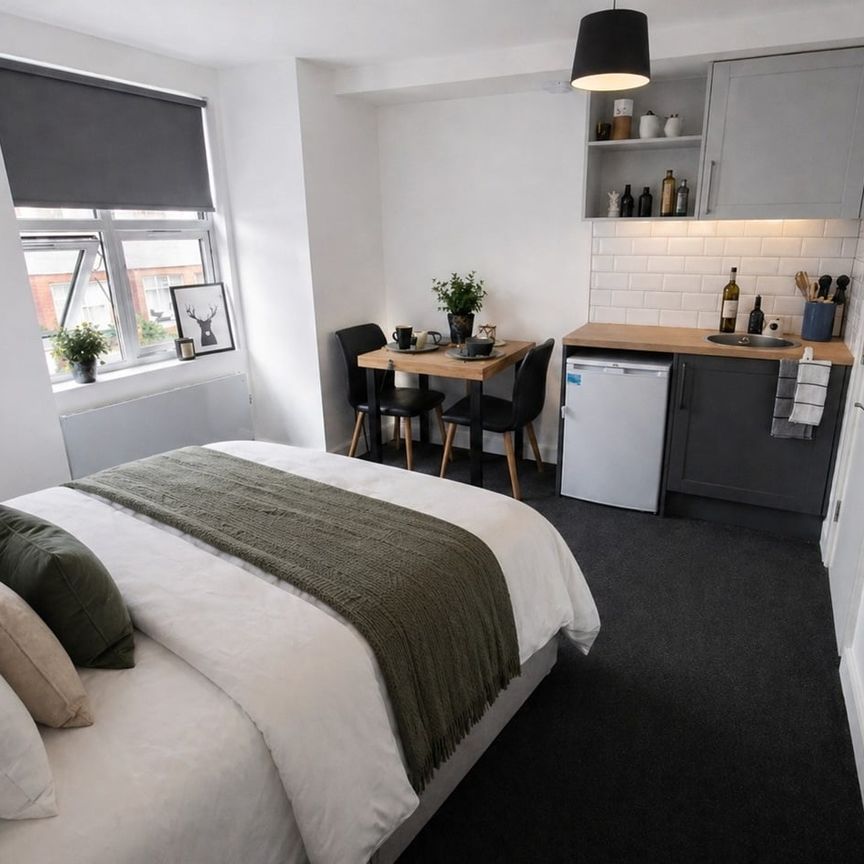 Studio Flat, Ilex Road, NW10 - Photo 1