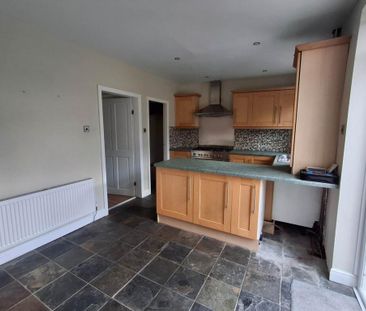 2 bedroom terraced house to rent - Photo 4