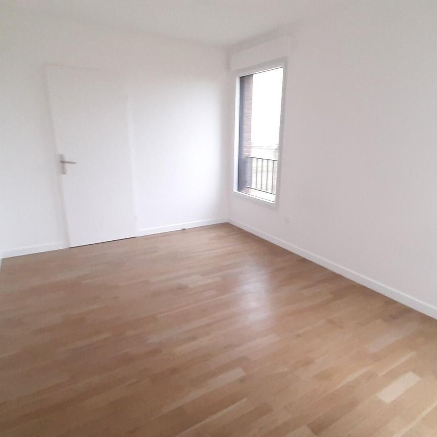 location Appartement T4 DE 95.13m² À CHESSY - Photo 1
