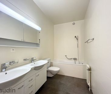 Appartement de 6 pièces dans le quartier Philosophes-Bastions - Photo 6