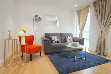 Aerial House, London Dock, 144 Vaughan Way E1W 2AG - Photo 2