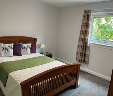3 Bed Semi-Detached House, Abbeyhill Crescent, EH8 - Photo 6