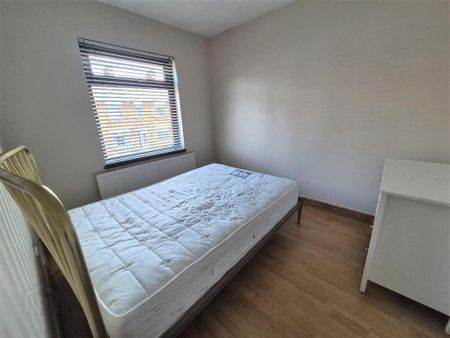 14 Connsbrook Park, Belfast, BT4 1NF - Photo 2