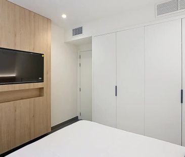 Room in a shared 7-bedroom apartment for rent in Almenara, couples not allowed - Photo 5