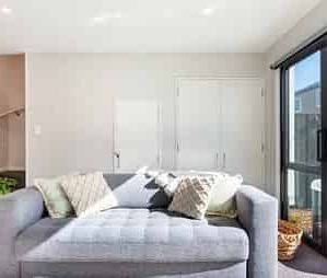 Fully Furnished Townhouse-Pet Freindly - Photo 3